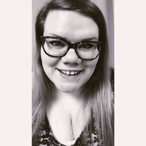 Meet your Posher, Caitlin